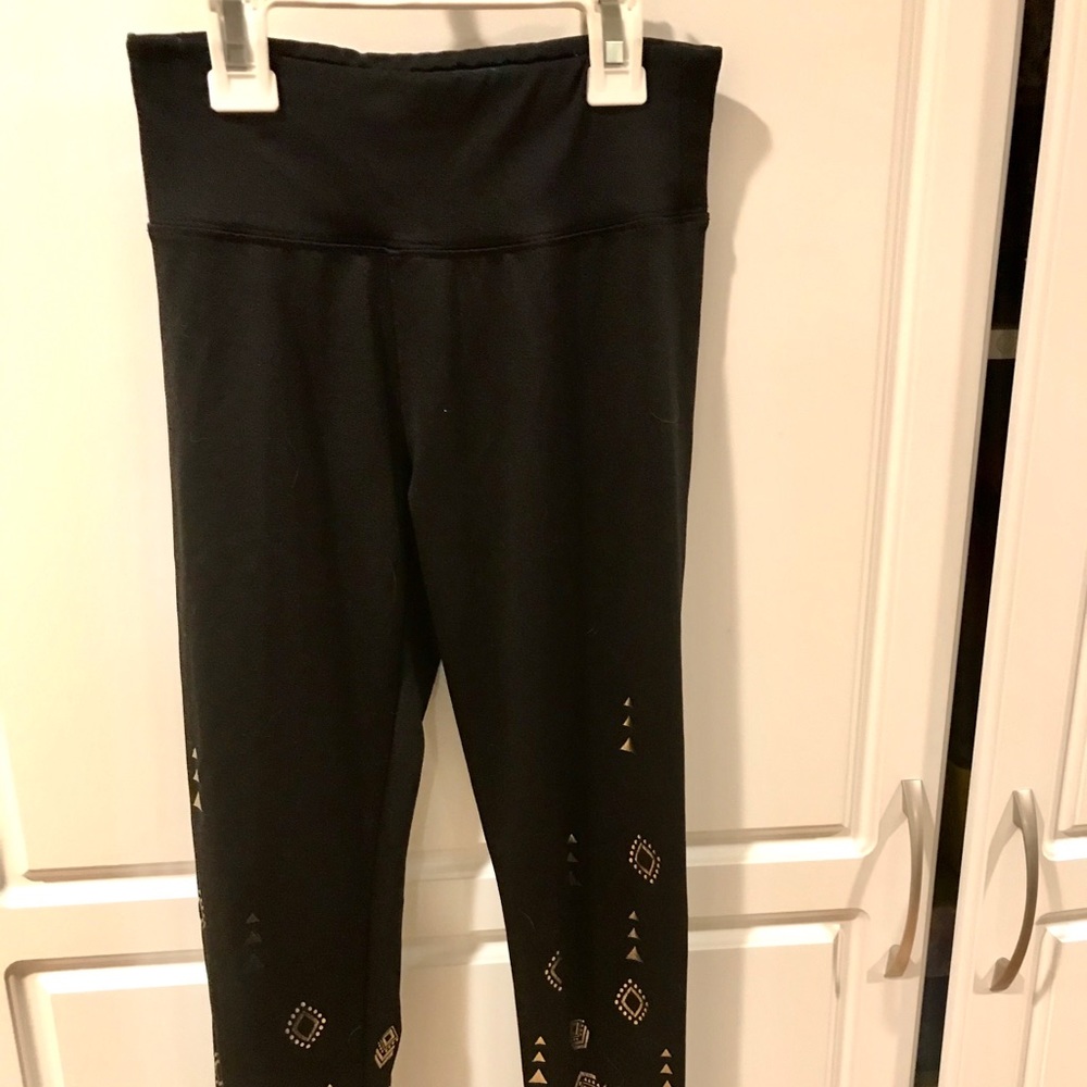 Comfy black leggings with gold designs